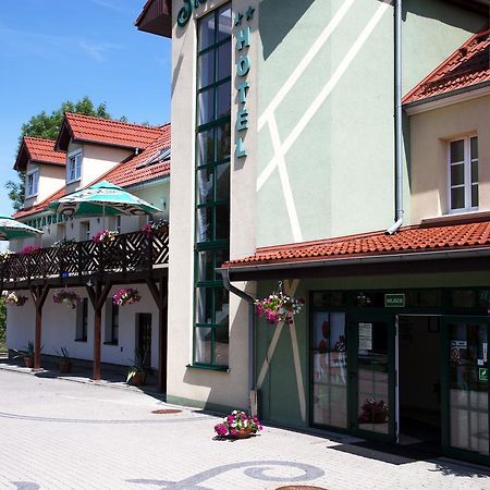 Centrum Restauracyjno-Hotelowe Florres Pawłowiczki Buitenkant foto