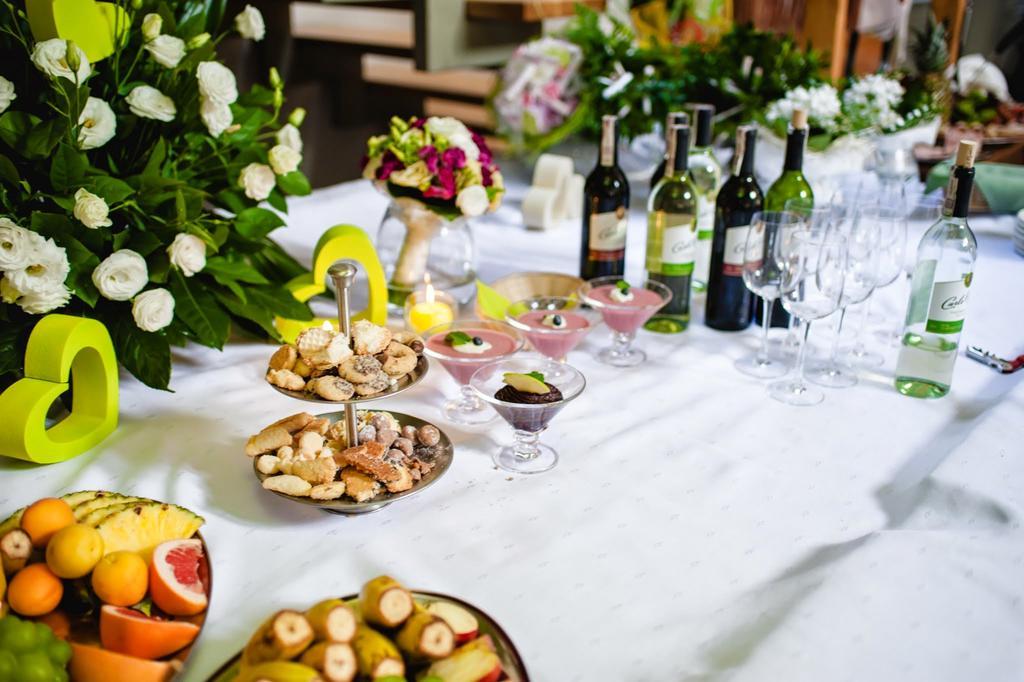 Centrum Restauracyjno-Hotelowe Florres Pawłowiczki Buitenkant foto