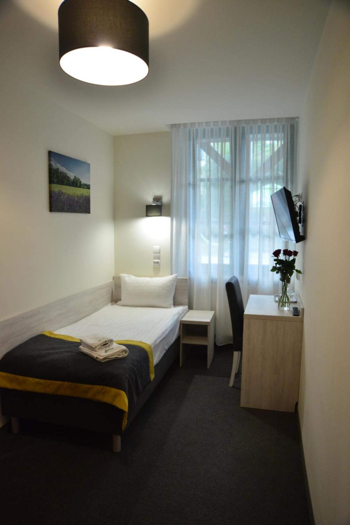 Centrum Restauracyjno-Hotelowe Florres Pawłowiczki Buitenkant foto