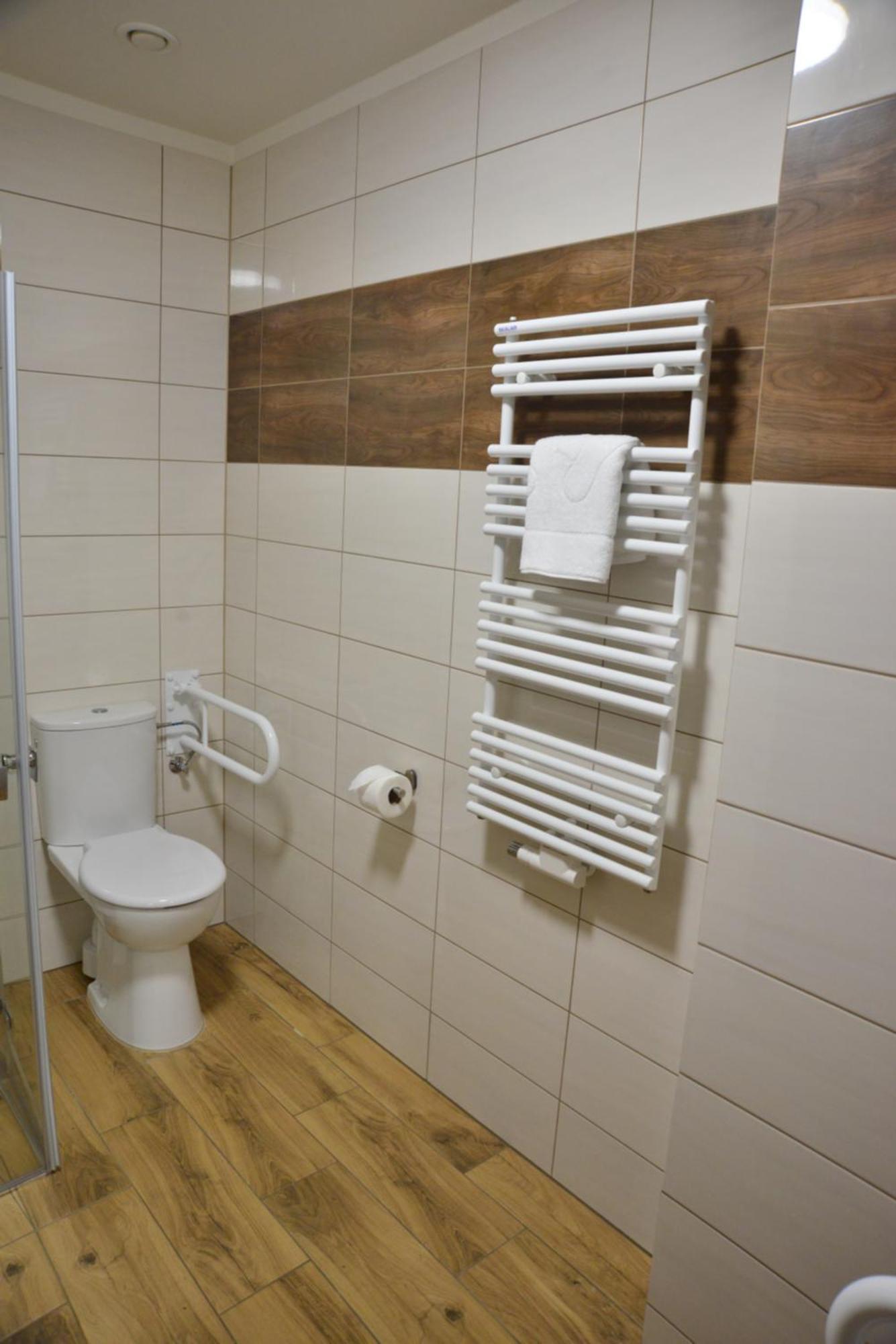 Centrum Restauracyjno-Hotelowe Florres Pawłowiczki Buitenkant foto